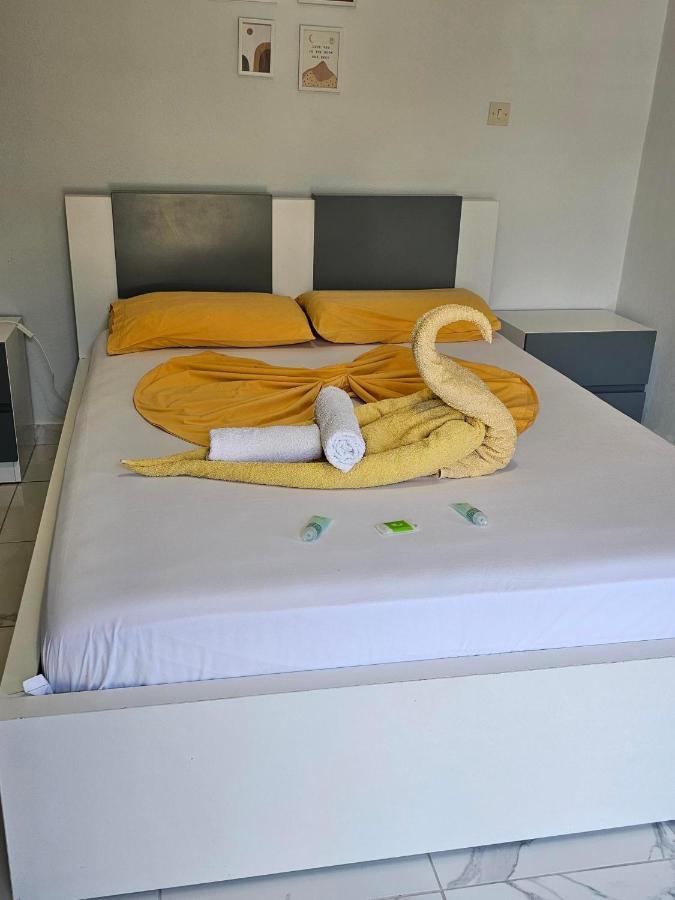 Hotel Potami Beach - Mondi Goro Himare Exteriör bild