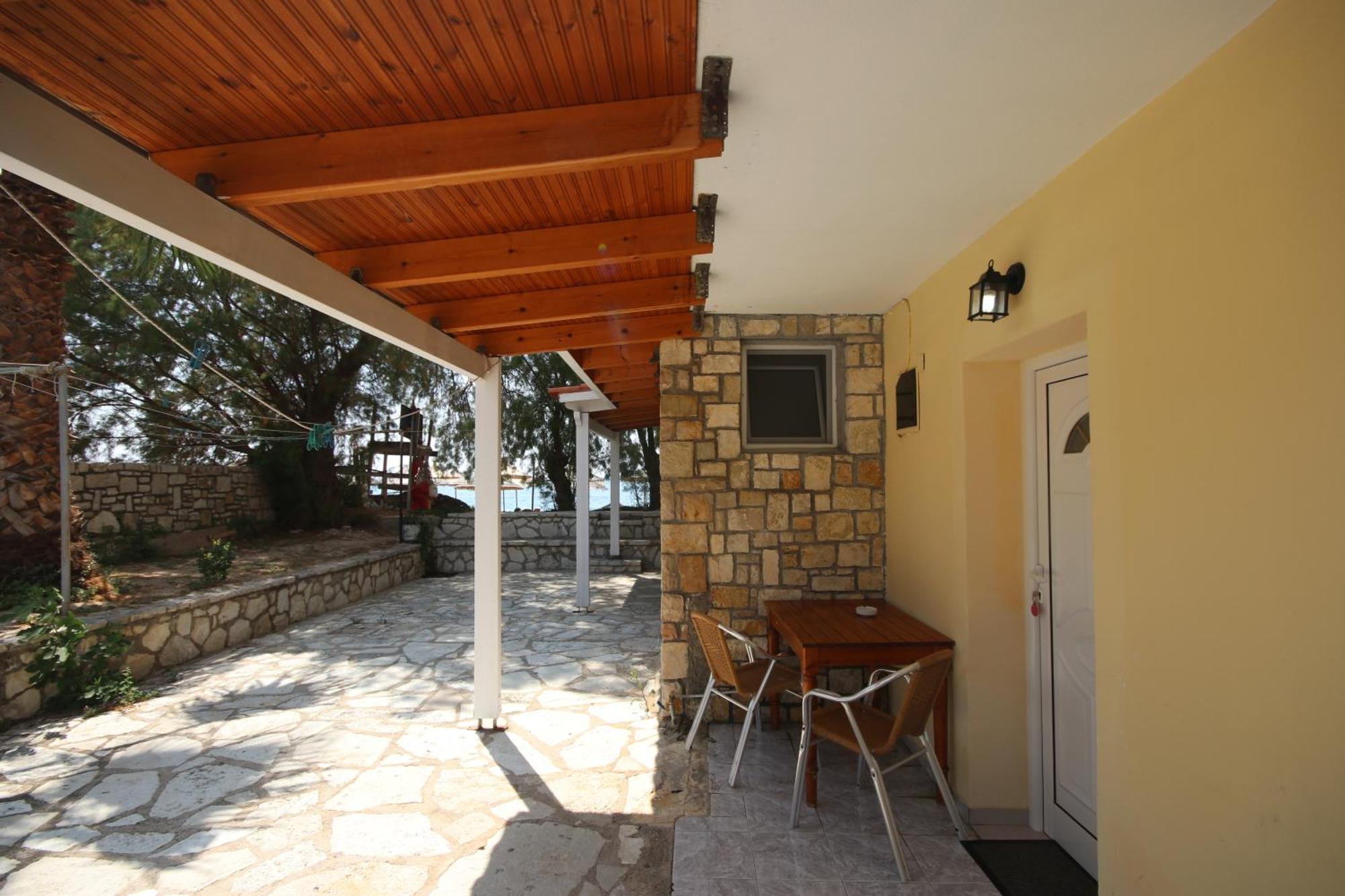 Hotel Potami Beach - Mondi Goro Himare Exteriör bild